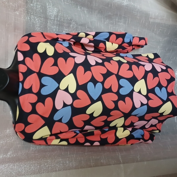NWT Twenty second long sleeve sweater Size S Navy/red/pink/yellow hearts - Picture 1 of 7